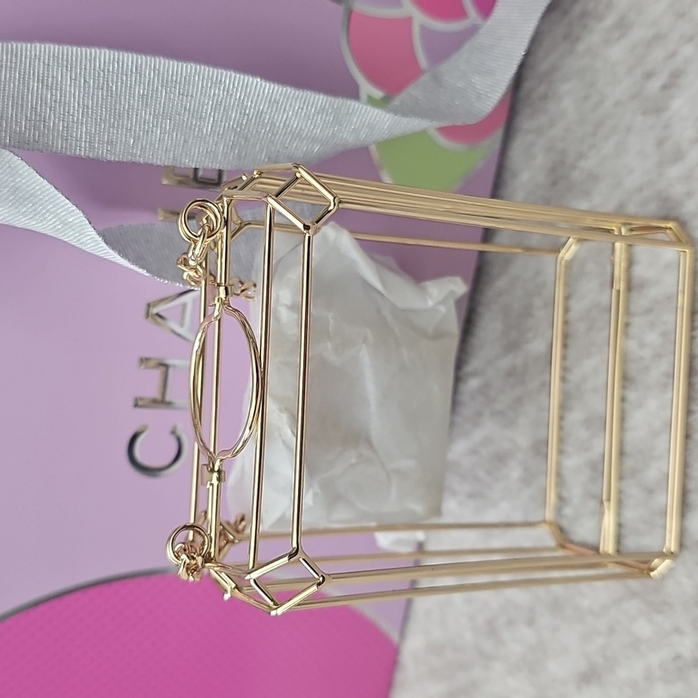 Chanel Gold Perfume Holder - Picture 2 of 4